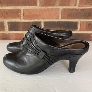 Sofft black leather slip on heeled mules